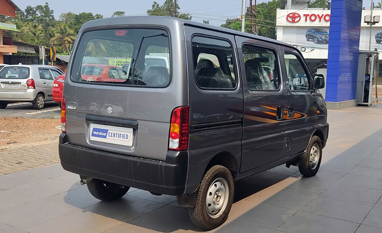 True value certified Maruti Eeco backview