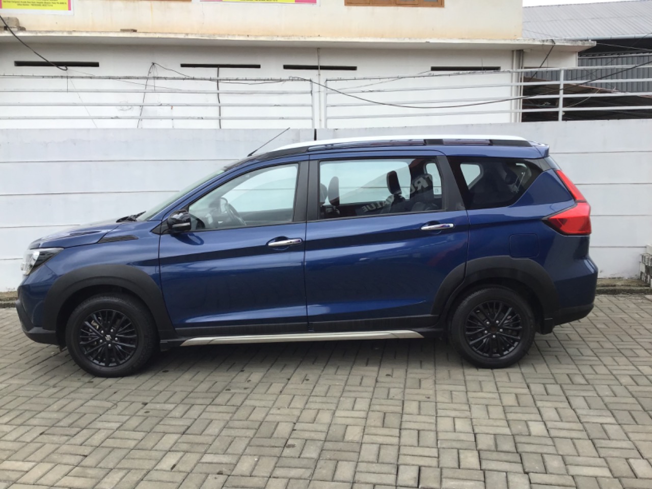 XL6 Alpha 2019 model Used Car Side View