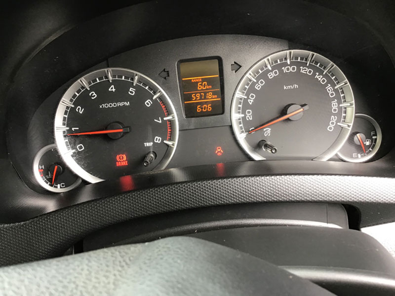 2016-Maruti-swift-VXI-Kmr