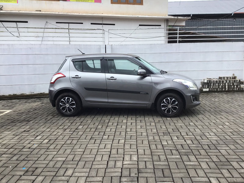 2016-Maruti-swift-VXI-side