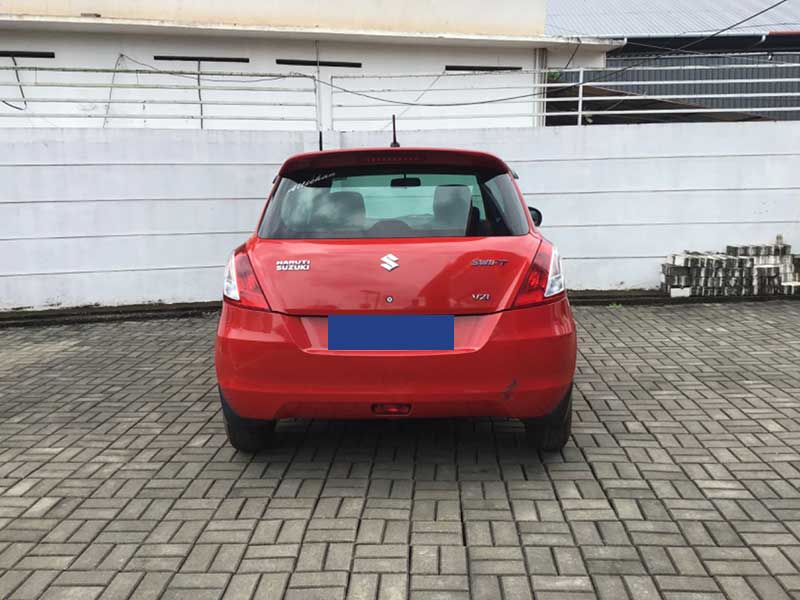 2016-Swift-True-Value-Car-back-view