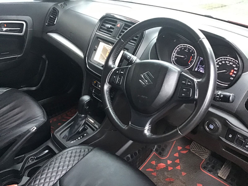 2020-Brezza-zxi+-True-Value-interior