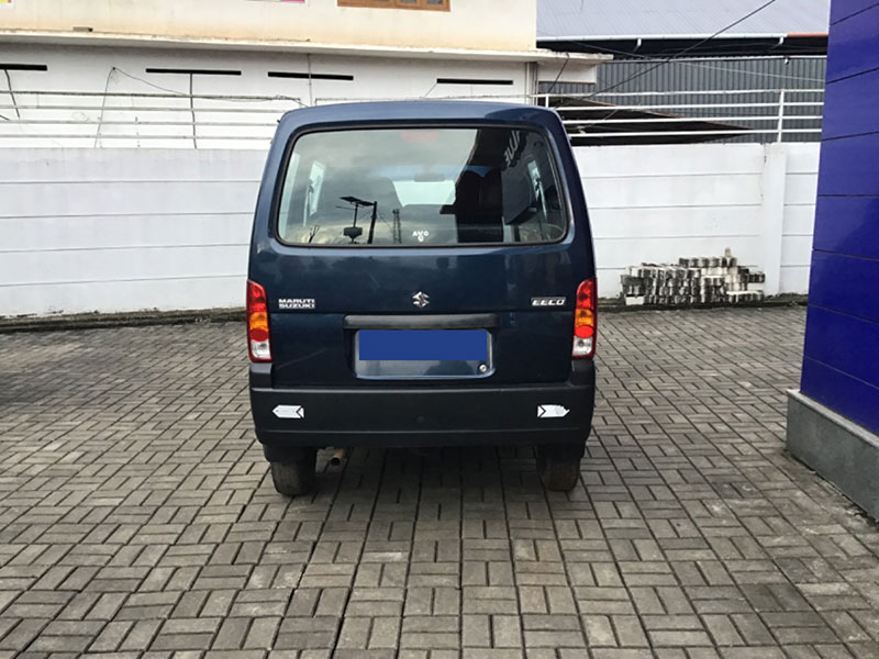 2016 used eeco back view