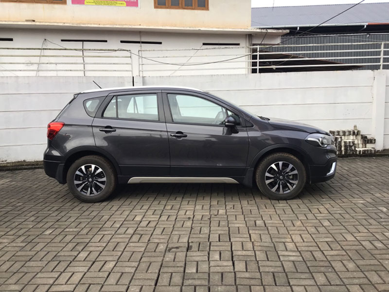 2020 used Scross Alpha AT side view