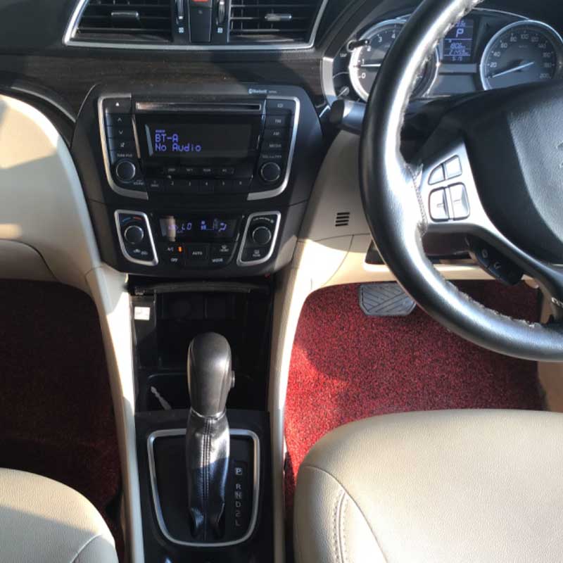 2018-model-ciaz-used-car-interior-view