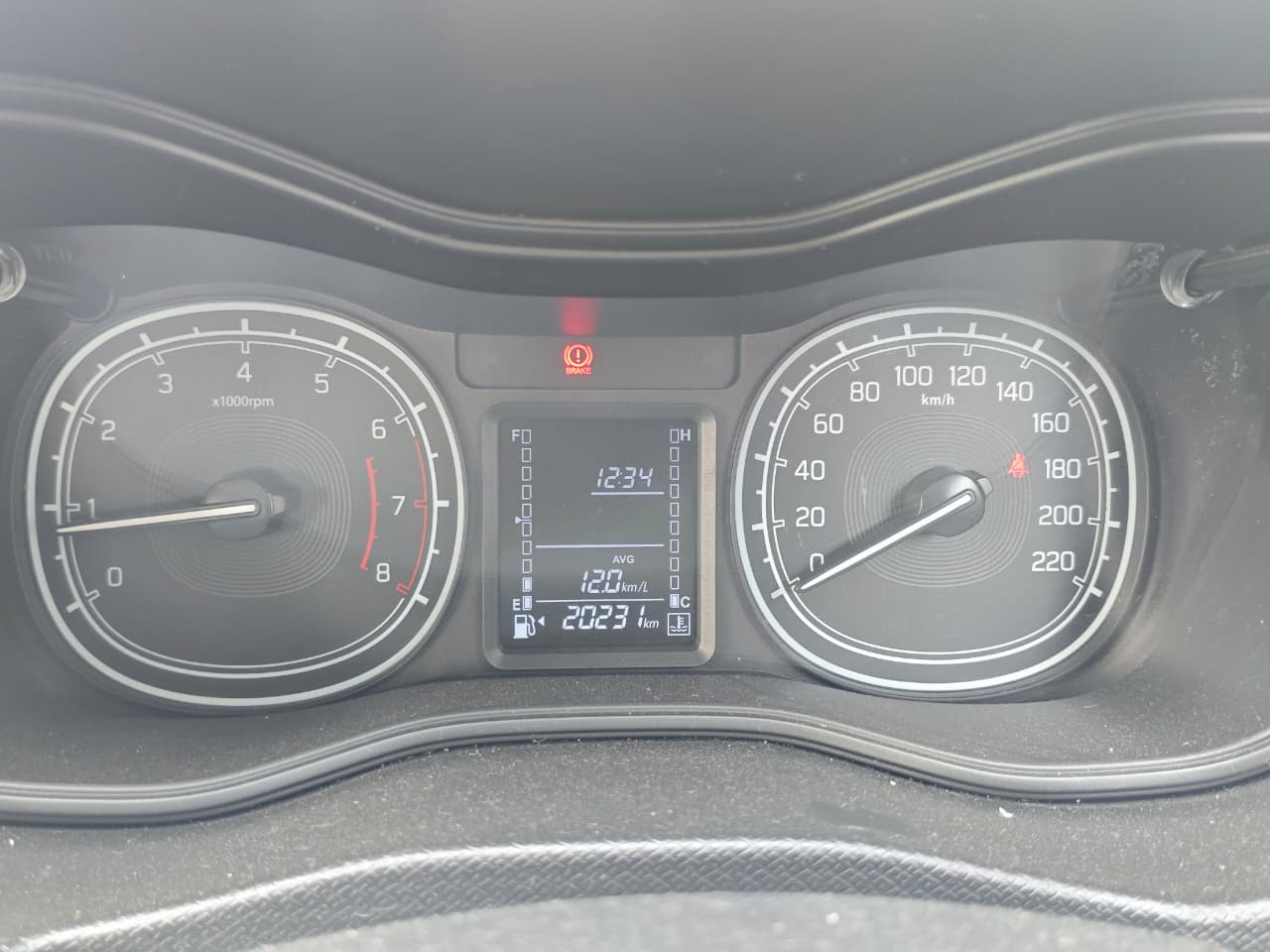 Maruti Suzuki Brezza LXI 2021 km